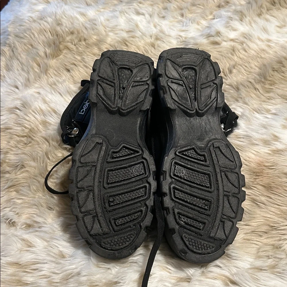 Black Shiny Winter Boots - Picture 4 of 5